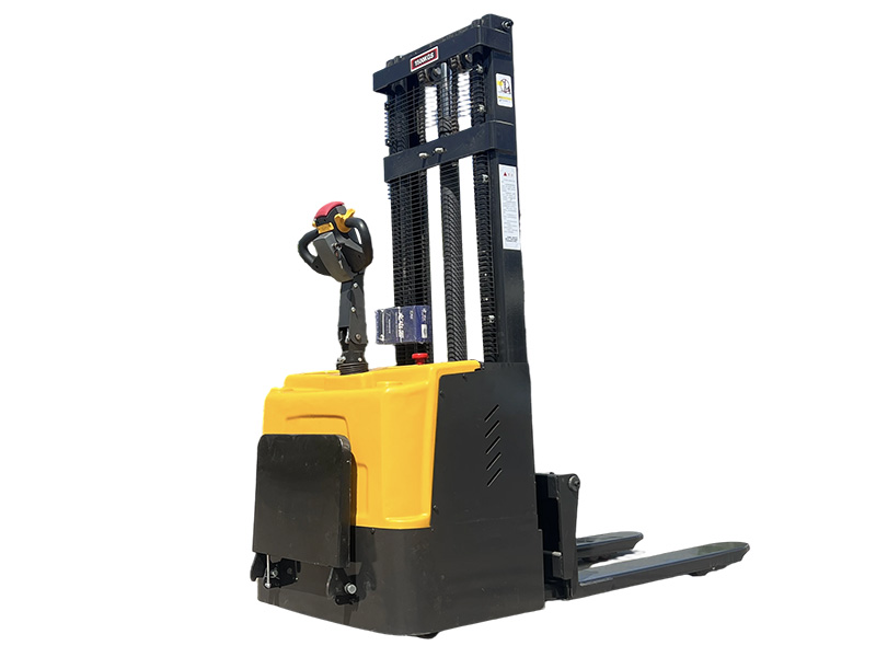 CDD-15（站架式堆高车）
