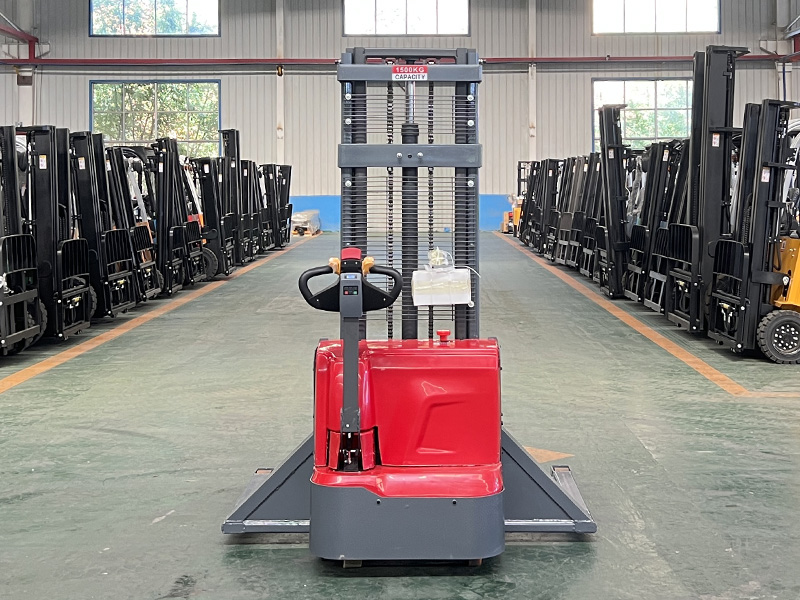 CDD-15（宽支腿堆高车）