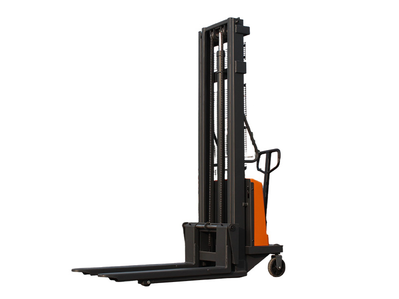 CDD-15（半电动堆高车）