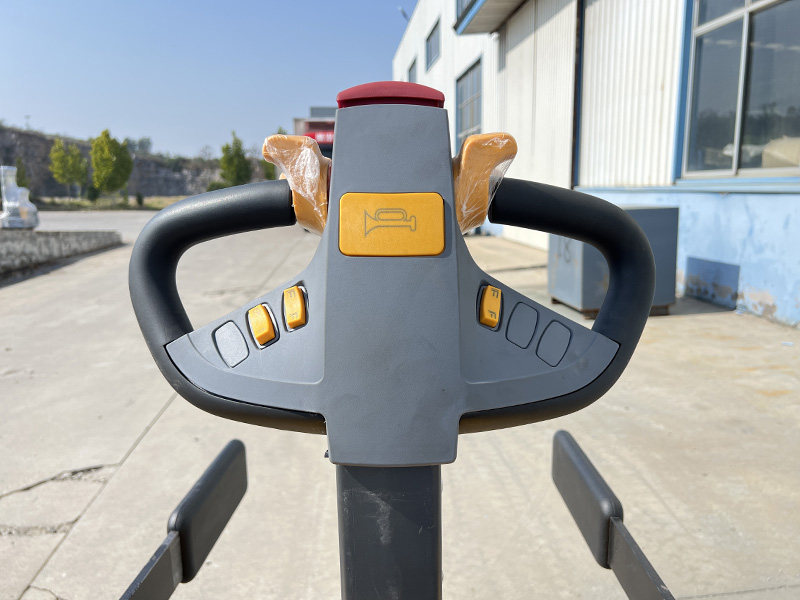 CBD-15（站架式搬运车）