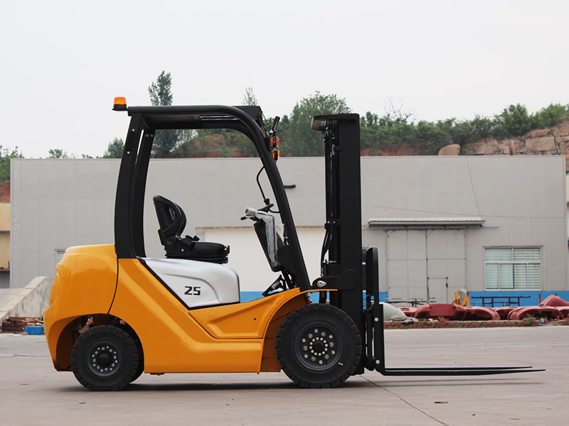 CPC25-K（久保田发动机 4.5米带侧移）