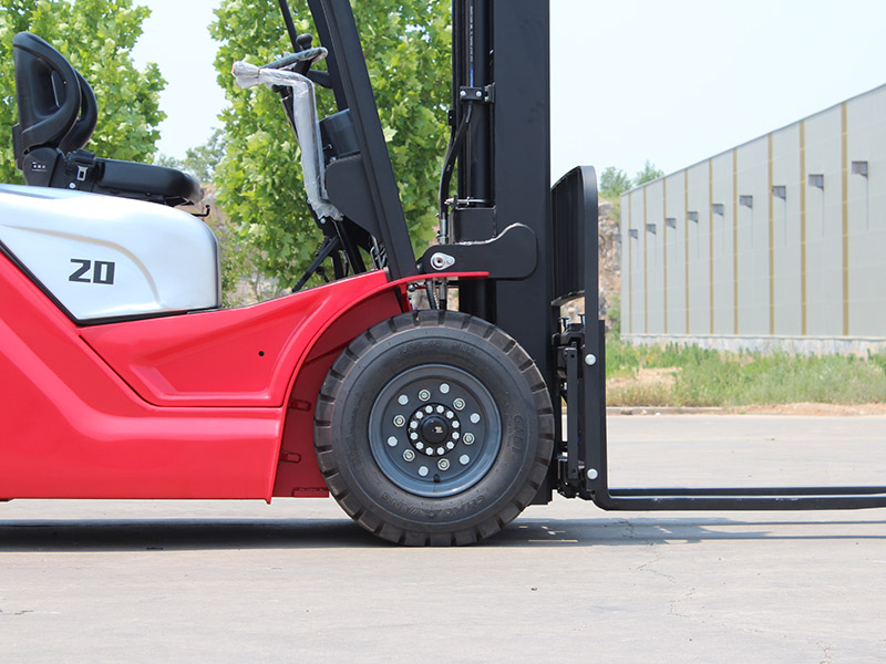 CPC20-K （尼桑发动机 LPG 5米带侧移）