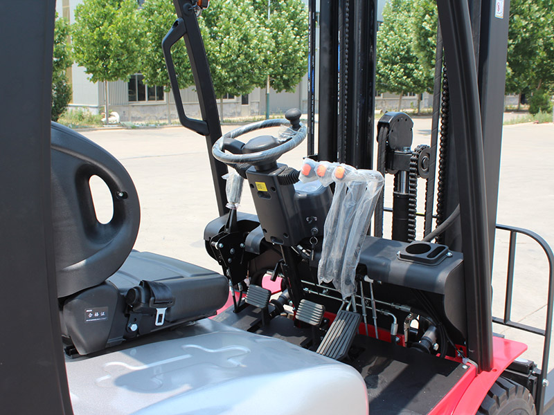 CPC20-K （尼桑发动机 LPG 5米带侧移）